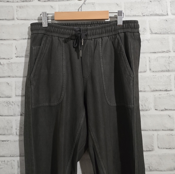 Athleta Farallon Jogger Green size 0 - Picture 7 of 9